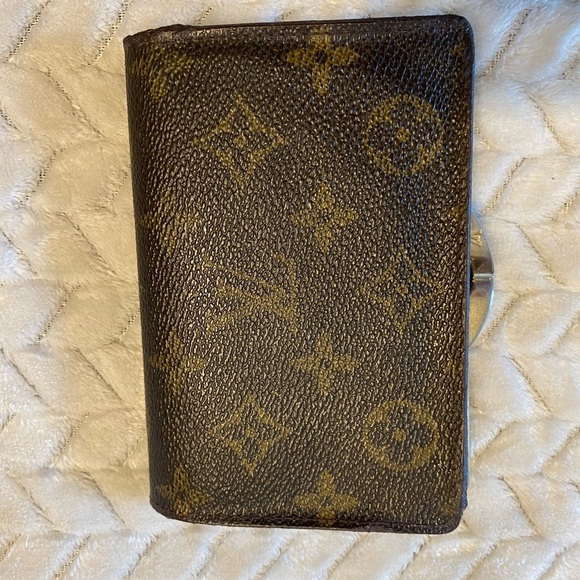 Louis Vuitton monogram kisslock wallet- FULL INCLUSION - Picture 6 of 16